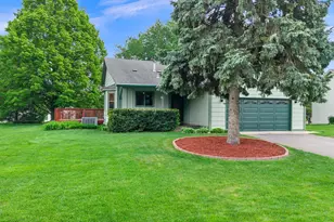 1009 Gramsey Pl, Burnsville, MN 55306 - Photo 8