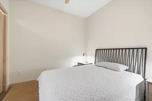 215 10th Ave S, Minneapolis, MN 55415 - Photo 32
