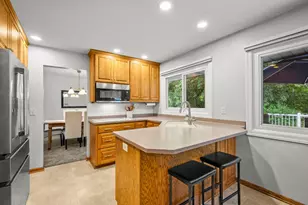 8254 38th St N, Lake Elmo, MN 55042 - Photo 12