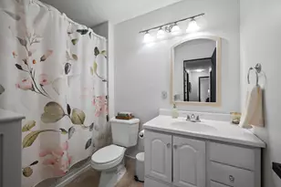 8254 38th St N, Lake Elmo, MN 55042 - Photo 36