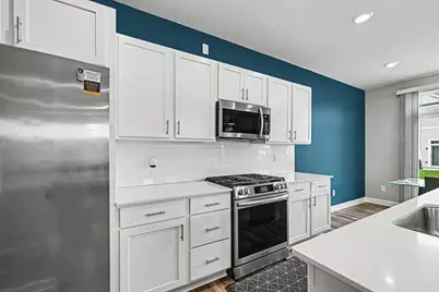 10529 Weston Way N, Maple Grove, MN 55369 - Photo 8