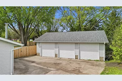 309 8th Avenue NW, Waseca, MN 56093 - Photo 26