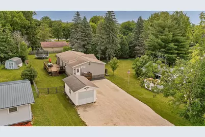 405 N Pleasant Avenue, Spring Valley, MN 55975 - Photo 2