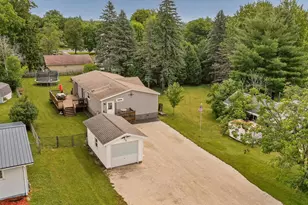 405 N Pleasant Ave, Spring Valley, MN 55975 - Photo 2