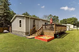 405 N Pleasant Ave, Spring Valley, MN 55975 - Photo 10