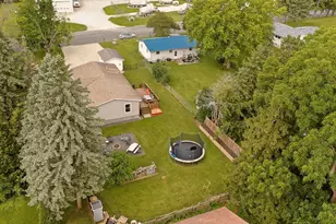 405 N Pleasant Ave, Spring Valley, MN 55975 - Photo 6
