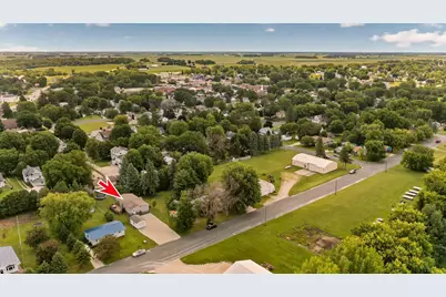 405 N Pleasant Avenue, Spring Valley, MN 55975 - Photo 4