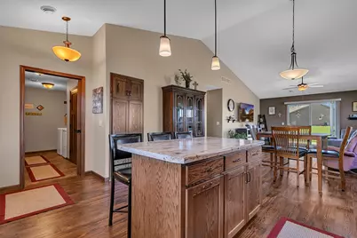 153 Glenview Loop, Saint Cloud, MN 56303 - Photo 4