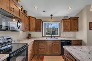 153 Glenview Loop, Saint Cloud, MN 56303 - Photo 2