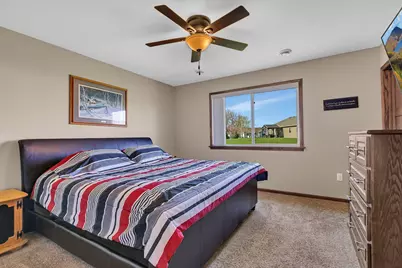 153 Glenview Loop, Saint Cloud, MN 56303 - Photo 8