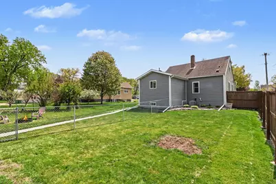 305 Oak Avenue SE, Montgomery, MN 56069 - Photo 16
