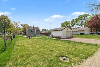 305 Oak Avenue SE, Montgomery, MN 56069 - Photo 14