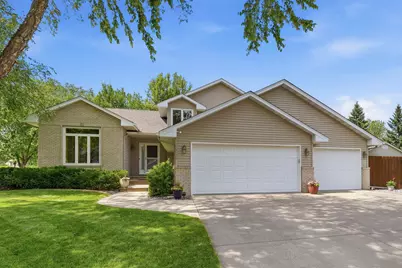 13120 55th Avenue N, Plymouth, MN 55442 - Photo 2