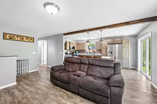 721 Horseshoe Ln, Braham, MN 55006 - Photo 8