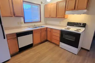921 Pearl St, Prescott, WI 54021 - Photo 6