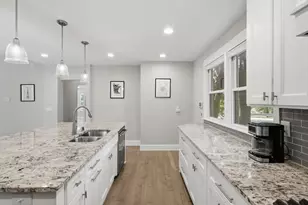 1350 Laurel Ave, Saint Paul, MN 55104 - Photo 8