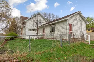 1606 Greeley Ave N, Glencoe, MN 55336 - Photo 2