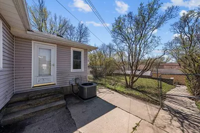3719 Logan Avenue N, Minneapolis, MN 55412 - Photo 48