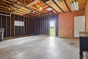 513 Laredo Ln, Chanhassen, MN 55317 - Photo 34
