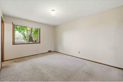 513 Laredo Lane, Chanhassen, MN 55317 - Photo 26