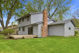 513 Laredo Ln, Chanhassen, MN 55317 - Photo 36