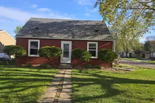 1302 W Clark St, Albert Lea, MN 56007 - Photo 1