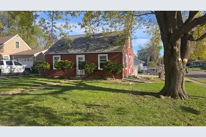 1302 W Clark Street, Albert Lea, MN 56007 - Photo 2
