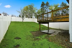 8433 Sheridan Ave N, Brooklyn Park, MN 55444 - Photo 26