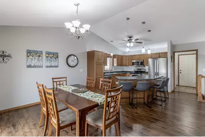 201 Pebble Creek Drive, Mankato, MN 56001 - Photo 10