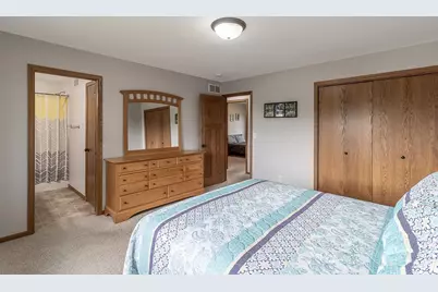 201 Pebble Creek Drive, Mankato, MN 56001 - Photo 20