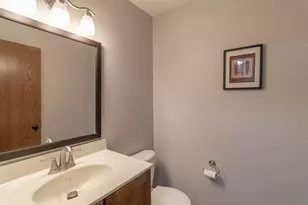 201 Pebble Creek Dr, Mankato, MN 56001 - Photo 18