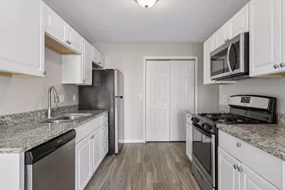 6748 Gretchen Court N, Oakdale, MN 55128 - Photo 16