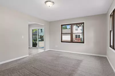 6748 Gretchen Court N, Oakdale, MN 55128 - Photo 10