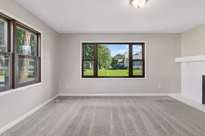 6748 Gretchen Court N, Oakdale, MN 55128 - Photo 8