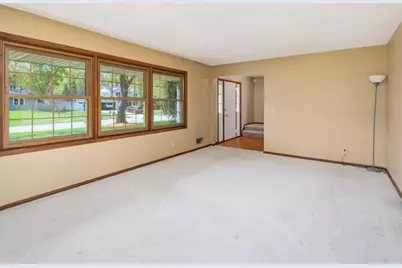 18130 19th Avenue N, Plymouth, MN 55447 - Photo 6