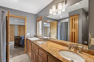 799 Heinel Dr, Roseville, MN 55113 - Photo 32