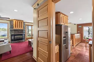 799 Heinel Dr, Roseville, MN 55113 - Photo 18