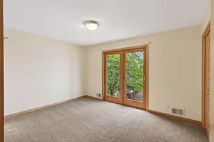 799 Heinel Dr, Roseville, MN 55113 - Photo 44