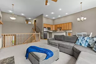 1761 Philipp Dr, Shakopee, MN 55379 - Photo 12