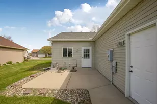 1731 Knottingham Dr, Sartell, MN 56377 - Photo 20