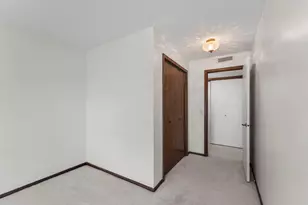 8549 Irwin Rd, Bloomington, MN 55437 - Photo 28