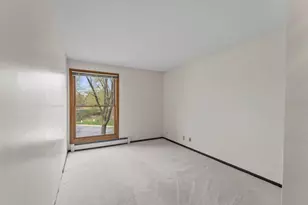 8549 Irwin Rd, Bloomington, MN 55437 - Photo 26