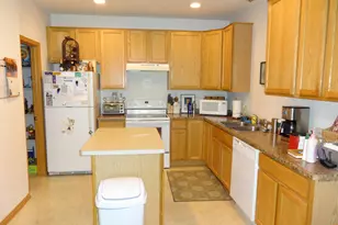 4770 Underwood Ln N, Plymouth, MN 55442 - Photo 8