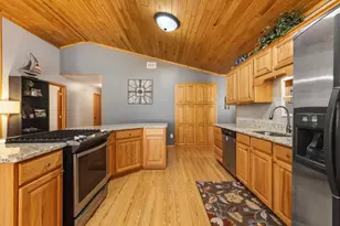 6129 Bittersweet Ln, Nisswa, MN 56468 - Photo 16