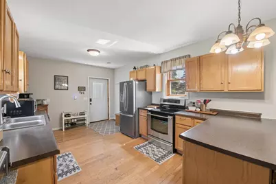 314 Central Drive W, Braham, MN 55006 - Photo 4