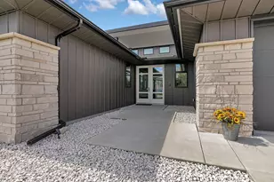 2137 Tamarack Dr, Saint Cloud, MN 56301 - Photo 2