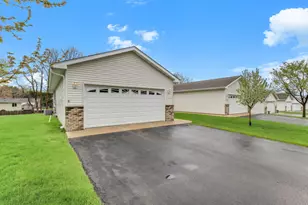 264 Cedar Cove Ln, Owatonna, MN 55060 - Photo 1