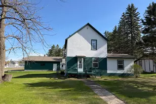 913 Birch St, Crosby, MN 56441 - Photo 2