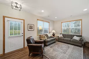 186 Sawtooth Ct SE, Rochester, MN 55904 - Photo 6