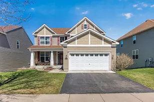 15275 Plumstone Dr, Eden Prairie, MN 55347 - Photo 2